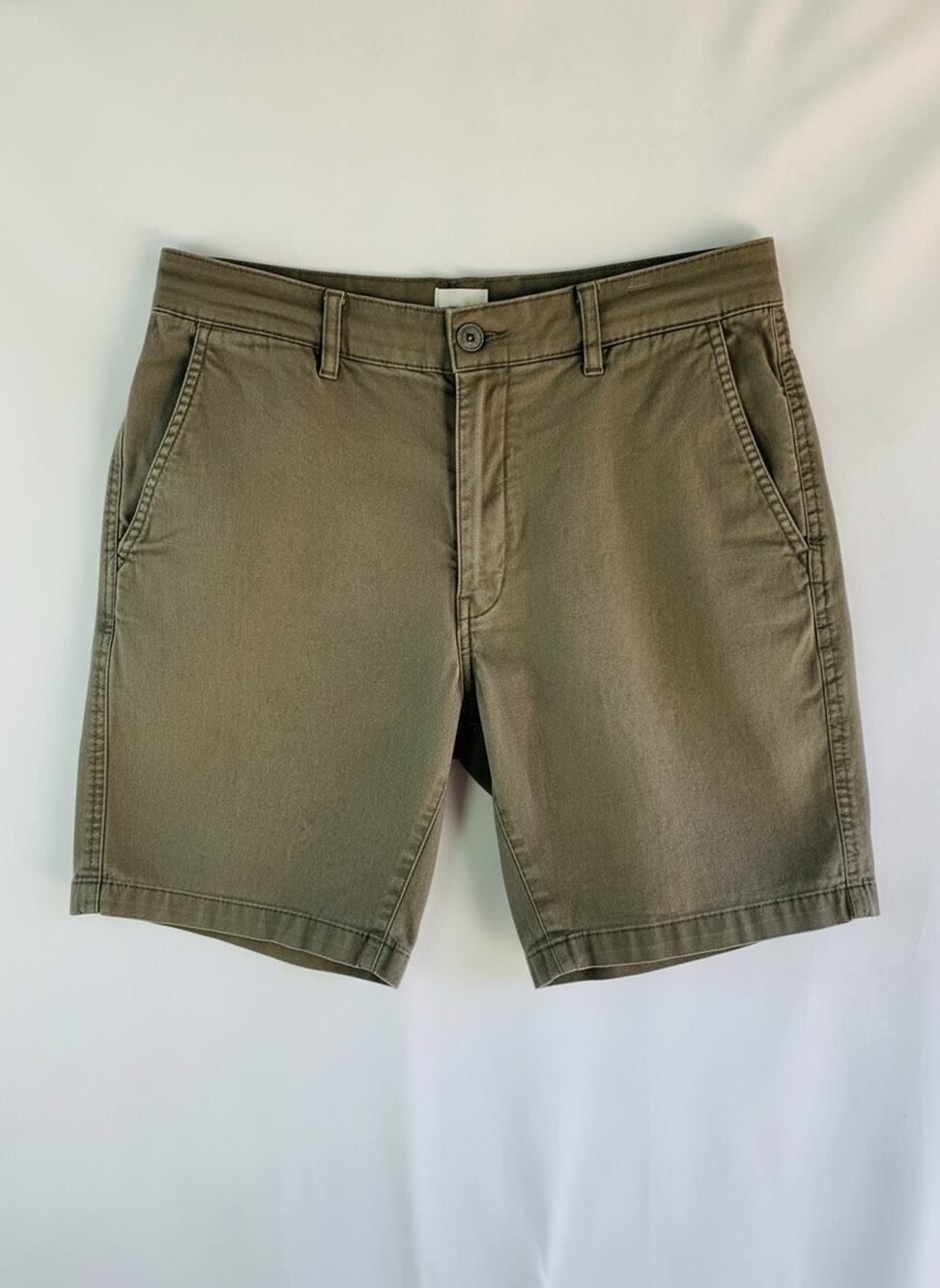 H&M L.O.G.G. Slash Pocket Stretch Chino Shorts in Military Green Khaki Men's M